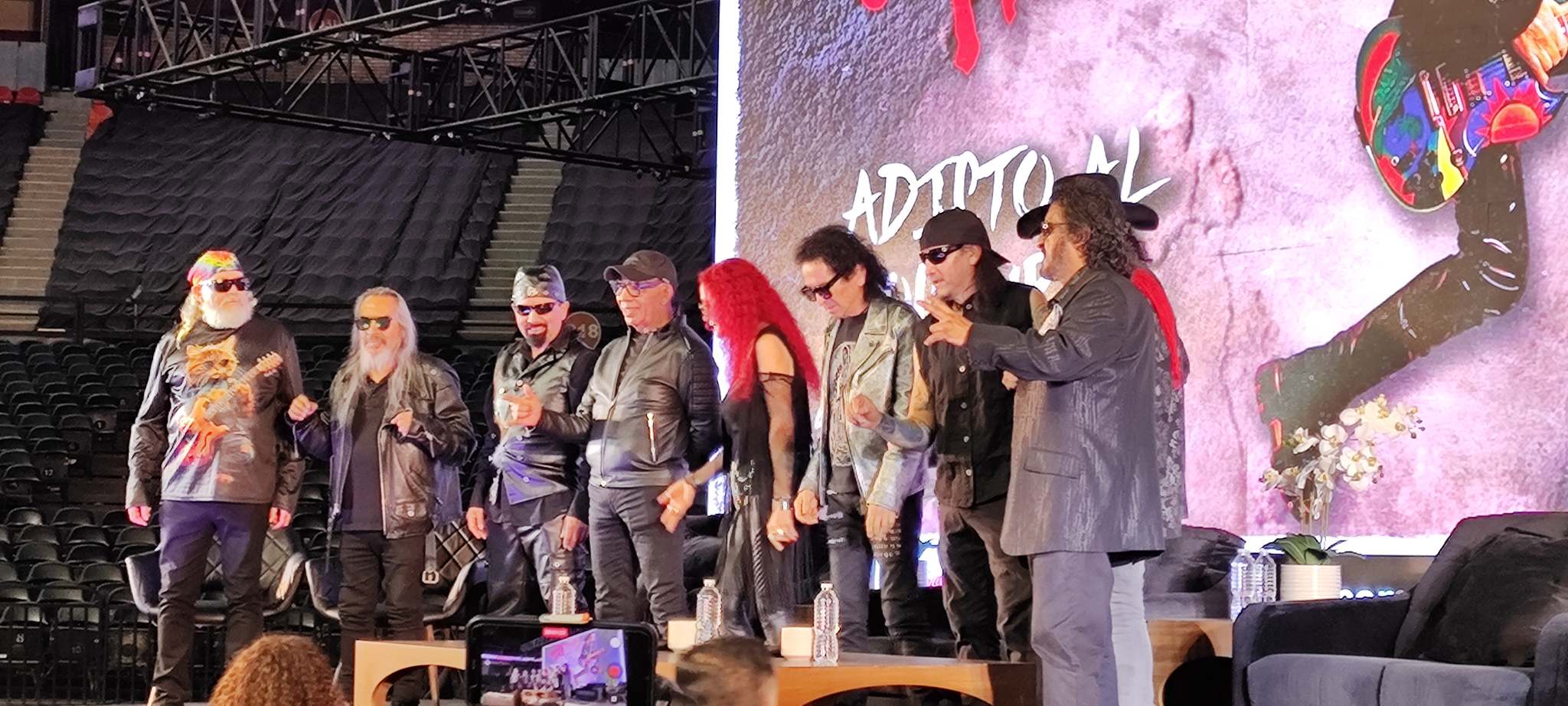 ​¡El Tri hace temblar el Palacio de los Deportes! Rueda de prensa, romance y mucho rock n’ roll post thumbnail image